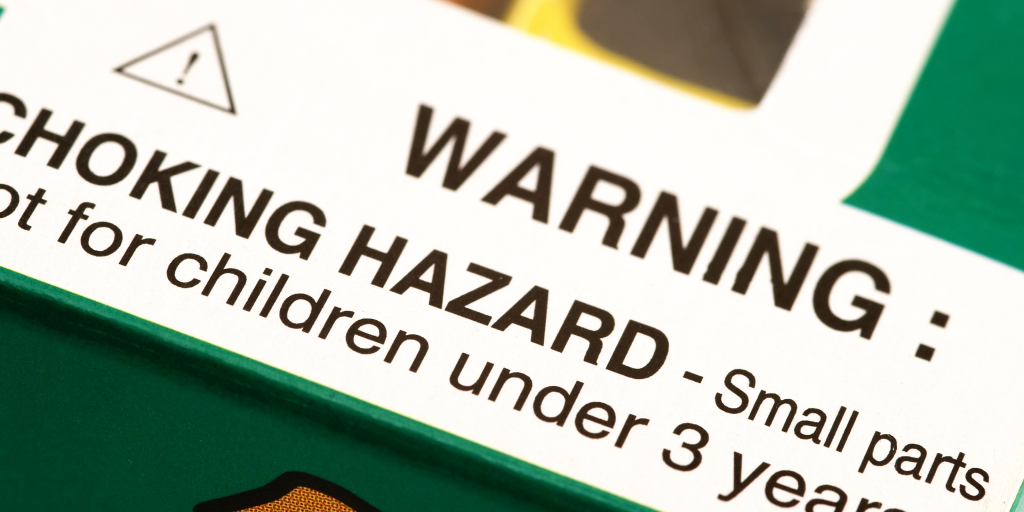 A view of warning label showing the product's potential hazard and age suitability. 